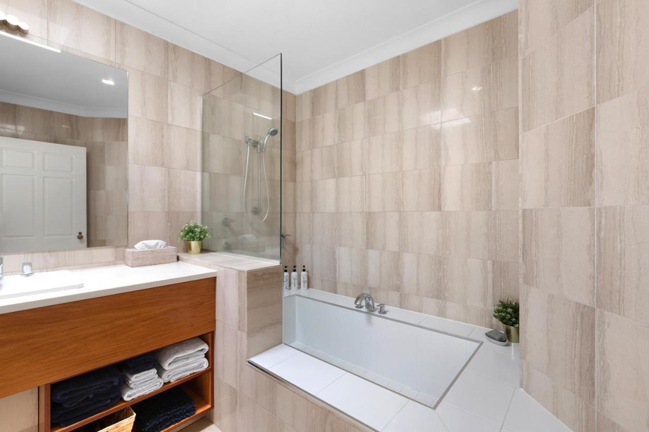 Montipora Unit 3 - In The Heart Of Airlie, Wi-Fi And Netflix Apartment Airlie Beach Bagian luar foto